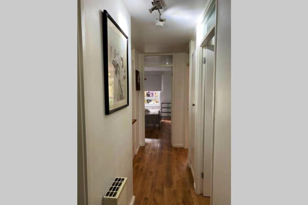 Two Bedroom Garden Flat In Zone 2 Londra Dış mekan fotoğraf