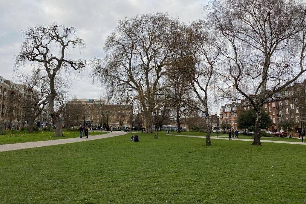 Two Bedroom Garden Flat In Zone 2 Londra Dış mekan fotoğraf